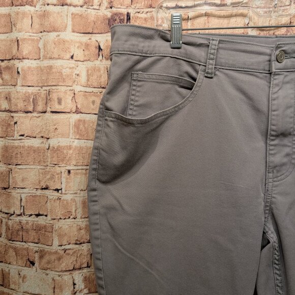 St. John's Bay Temp Flex Gray Pants Size 36X29 - Picture 5 of 13